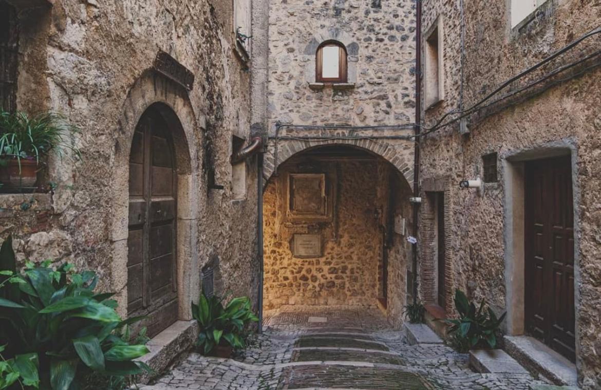 Residenza Il Panorama Della Ciociaria Panzió Castro dei Volsci Kültér fotó